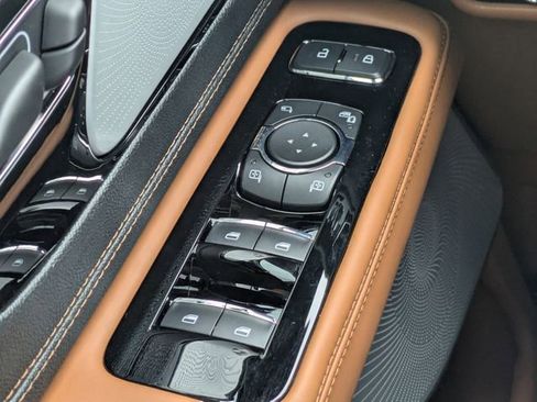 New 2026 Lincoln Aviator Black Label w/ Jet Appearance Package AWD/4WD image 25