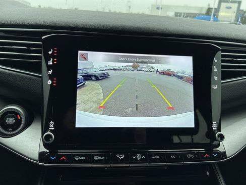 Used 2023 Jeep Wagoneer Series II image 16