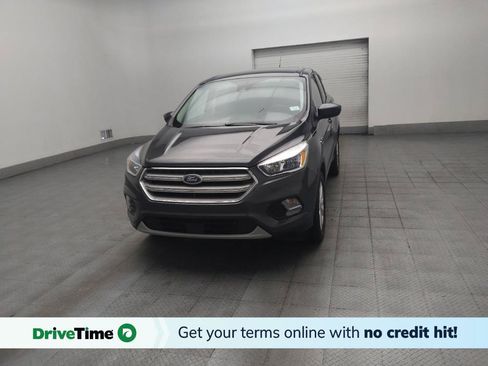 Used 2019 Ford Escape SE FWD image 1