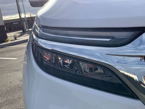 Used 2024 Chevrolet Equinox LT image 9