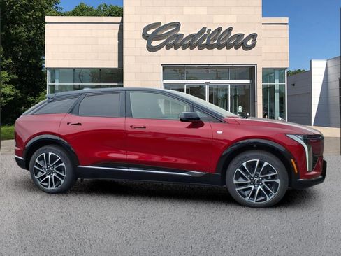 New 2027 Cadillac Optiq Sport w/ LPO, Floor Liner Package AWD/4WD image 6