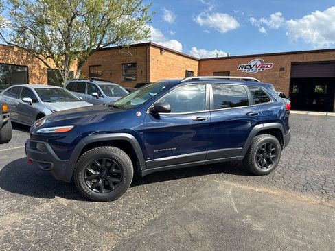 Used 2014 Jeep Cherokee Trailhawk w/ Technology Group AWD/4WD image 4