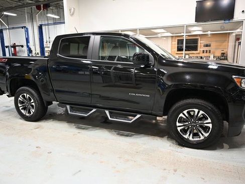Used 2022 Chevrolet Colorado Z71 image 4