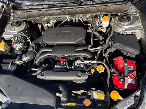 Used 2010 Subaru Outback 2.5i Limited image 28