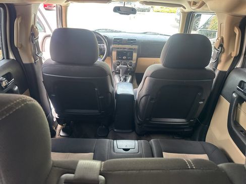 Used 2008 HUMMER H3 image 13