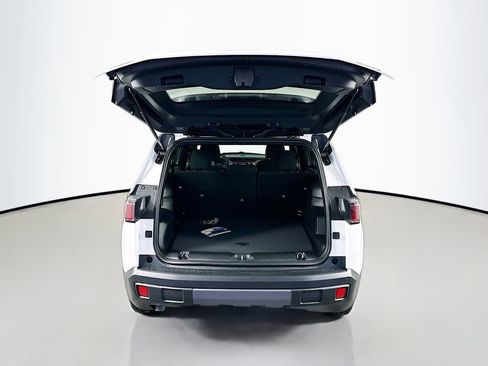 New 2026 Jeep Cherokee Laredo AWD/4WD image 16