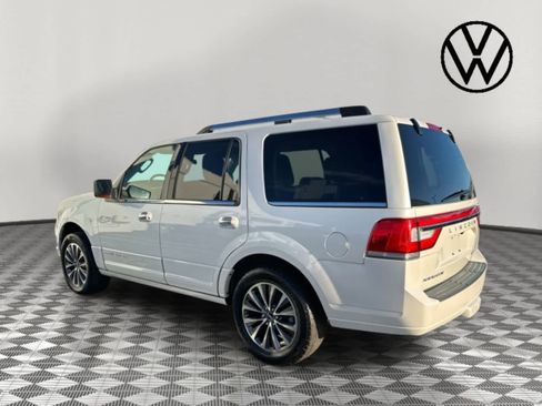 Used 2015 Lincoln Navigator 2WD image 5