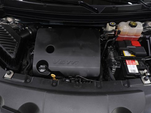 Used 2019 Chevrolet Traverse LT image 34