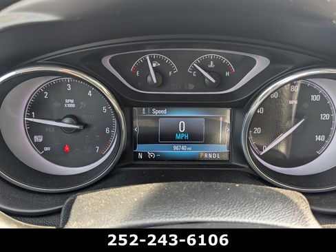 Used 2020 Buick Envision Essence FWD image 16