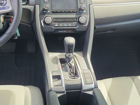 Used 2020 Honda Civic LX image 17