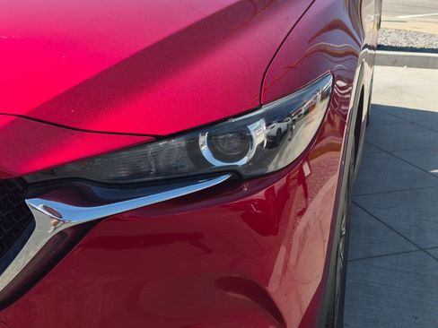 Used 2018 MAZDA CX-5 Touring w/ Preferred Equipment Package FWD image 11