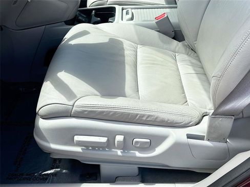 Used 2012 Honda CR-V EX-L image 18