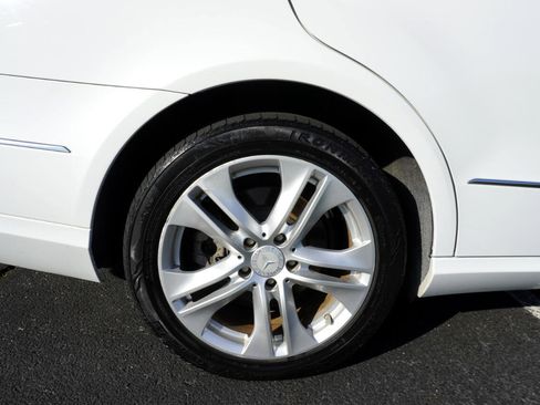 Used 2011 Mercedes-Benz E 350 E350 Sedan 4MATIC image 33