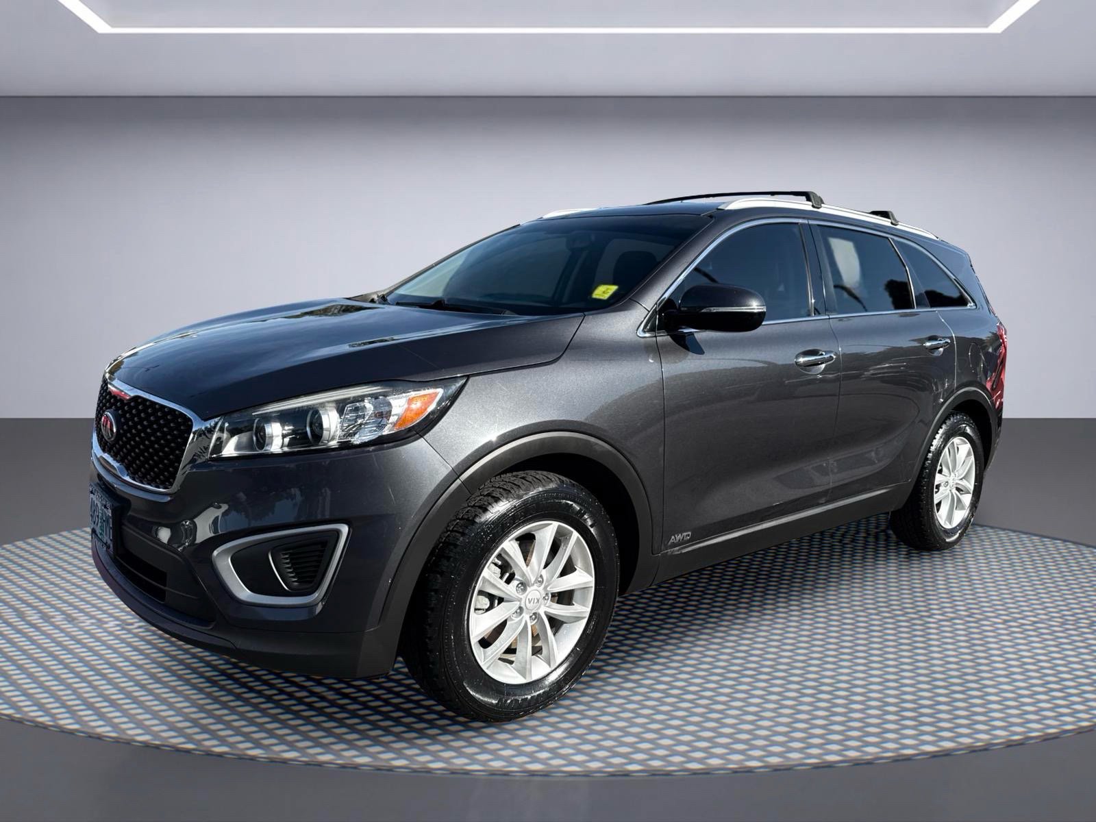 Used 2016 Kia Sorento AWD w/ LX Convenience Package image 1