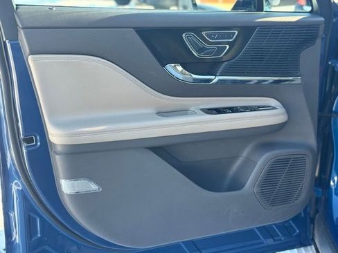 Used 2020 Lincoln Corsair Standard image 10