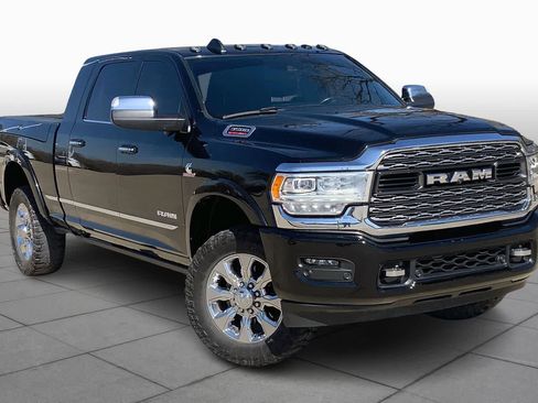 Used 2022 RAM 3500 Limited image 3