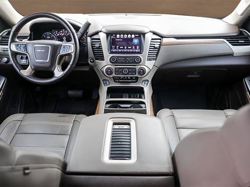 Used 2018 GMC Yukon Denali w/ Denali Ultimate Package image 24