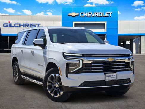 New 2026 Chevrolet Suburban LT w/ Comfort Package RWD image 1