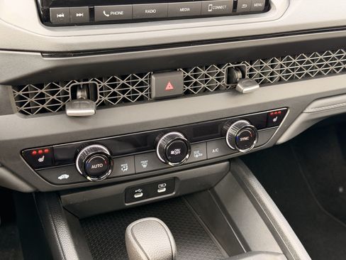 Used 2025 Honda Accord SE image 25