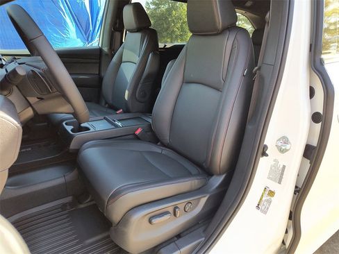 New 2026 Honda Odyssey Sport-L image 6