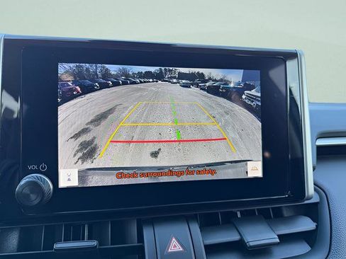 Used 2023 Toyota RAV4 XLE AWD/4WD image 8