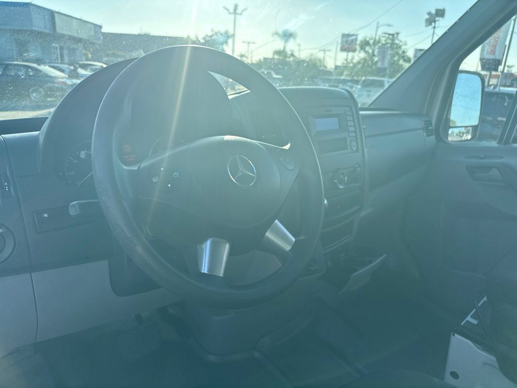 Used 2016 Mercedes-Benz Sprinter 2500 image 13