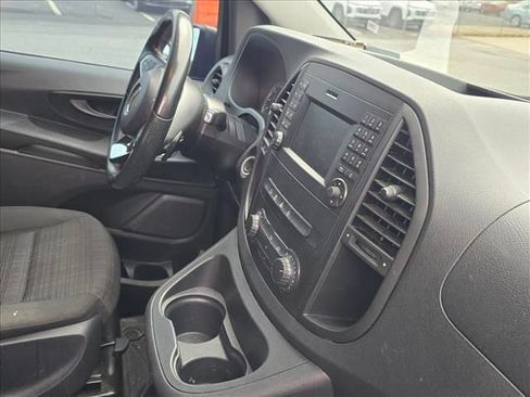 Used 2016 Mercedes-Benz Metris image 18