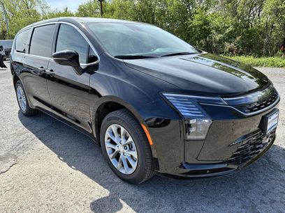 New 2027 Chrysler Pacifica Select