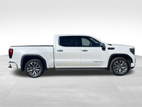 Used 2024 GMC Sierra 1500 Denali image 2
