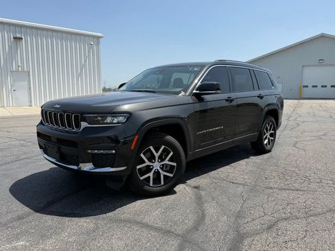 Used 2023 Jeep Grand Cherokee L Limited AWD/4WD image 4