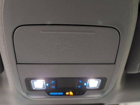 Used 2022 Ford F150 XLT image 24