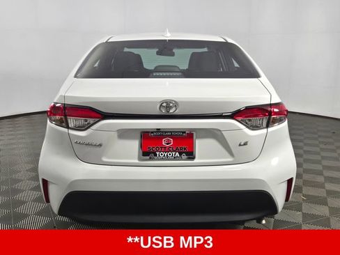 Used 2026 Toyota Corolla LE image 7