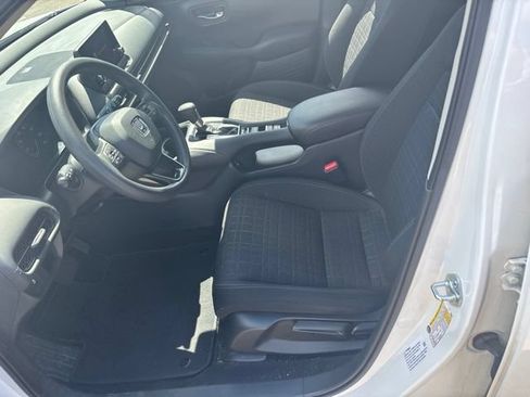 Used 2024 Honda HR-V LX image 5
