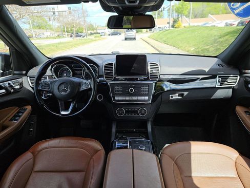 Used 2018 Mercedes-Benz GLS 550 4MATIC image 19