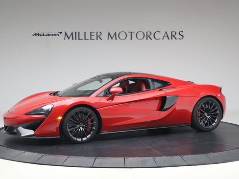 Used 2017 McLaren 570S RWD image 2