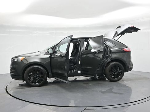 Used 2022 Ford Edge SE w/ Black Appearance Package AWD/4WD image 36