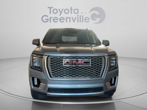 Used 2024 GMC Yukon Denali w/ Advanced Technology Package AWD/4WD image 9