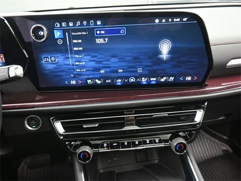 Used 2024 Chevrolet Traverse RS w/ LPO, Floor Liner Package image 10