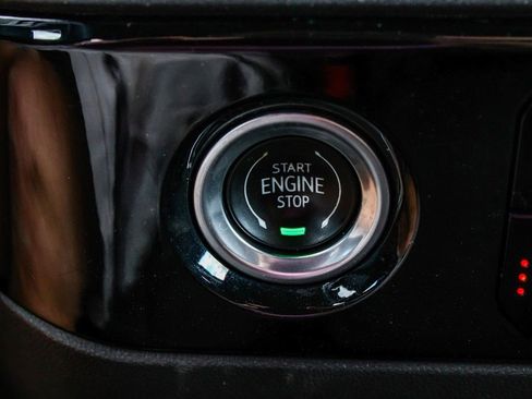 Used 2023 GMC Sierra 1500 Elevation image 29