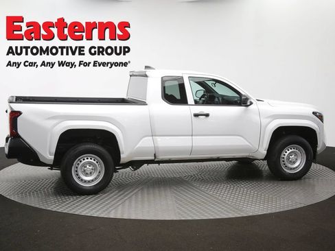 Used 2024 Toyota Tacoma SR RWD image 39
