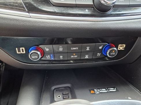 Used 2021 Buick Enclave Avenir w/ Avenir Technology Package FWD image 30