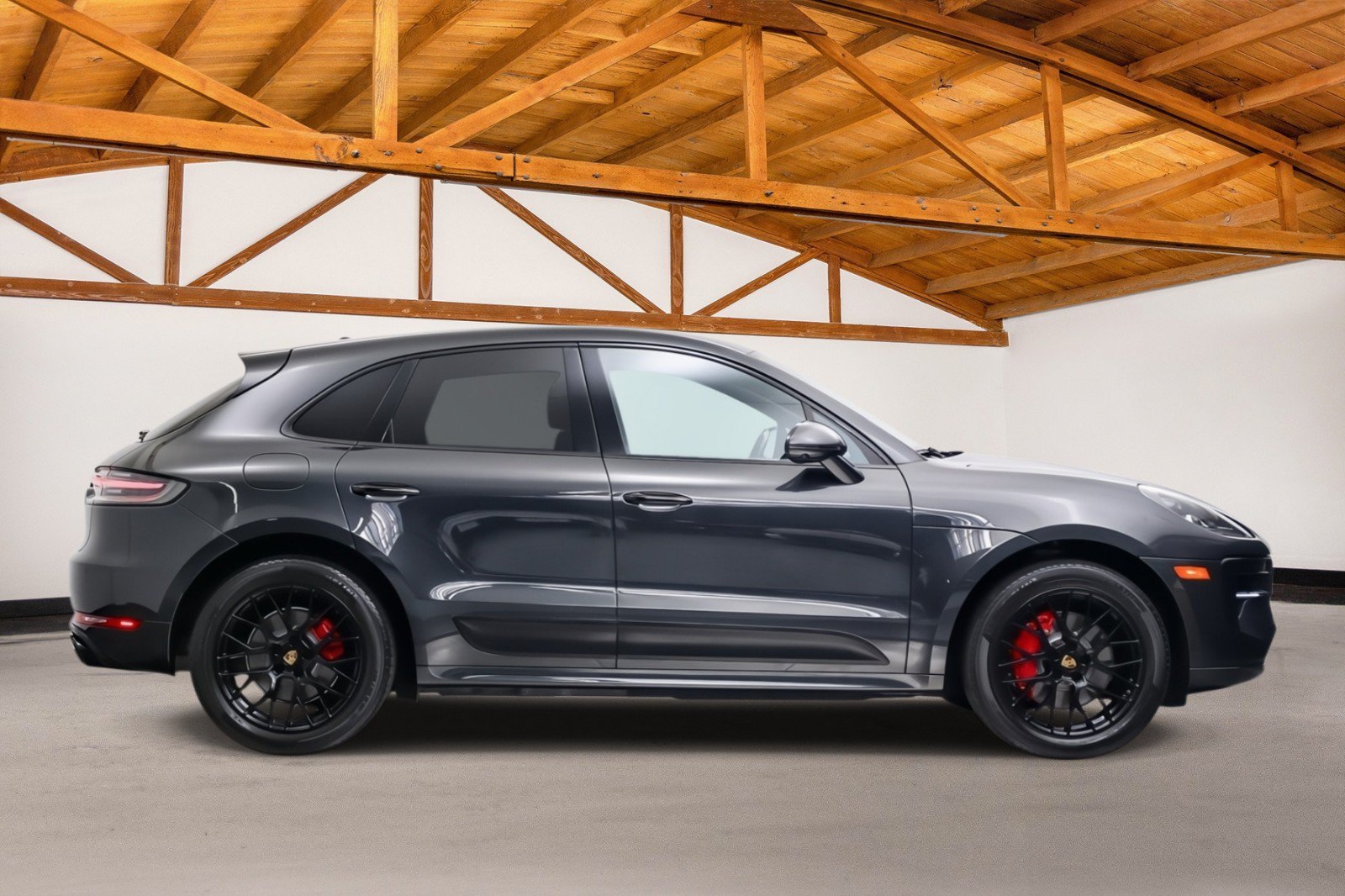 Used 2021 Porsche Macan GTS AWD/4WD image 2