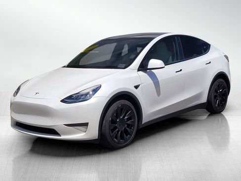 Used 2021 Tesla Model Y Long Range AWD/4WD image 8