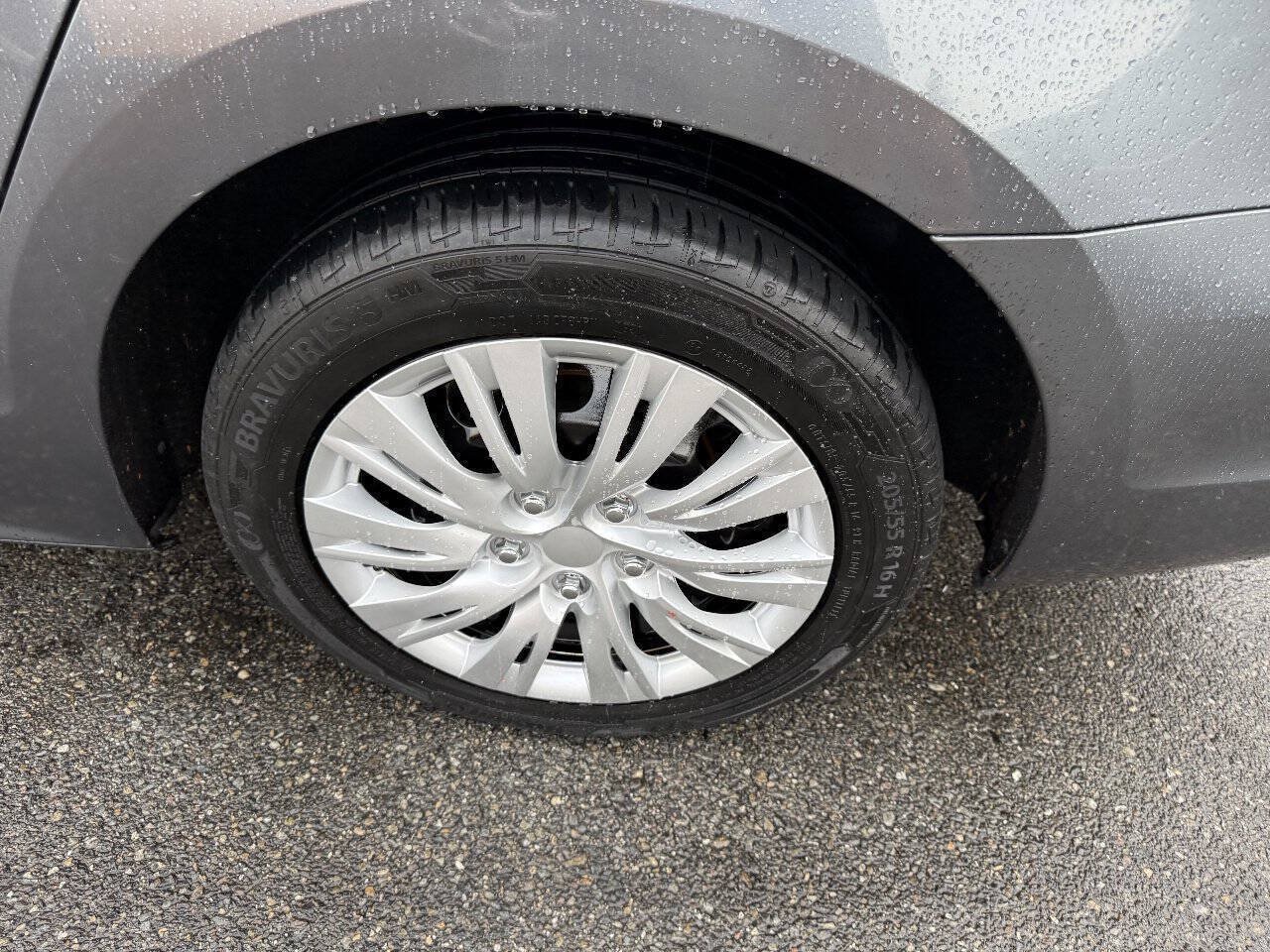 Used 2013 Volkswagen Jetta SE FWD image 8