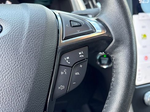 Used 2024 Ford Edge SEL AWD/4WD image 13