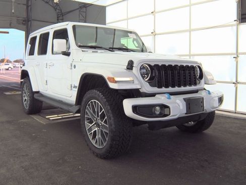Used 2024 Jeep Wrangler High Altitude image 3