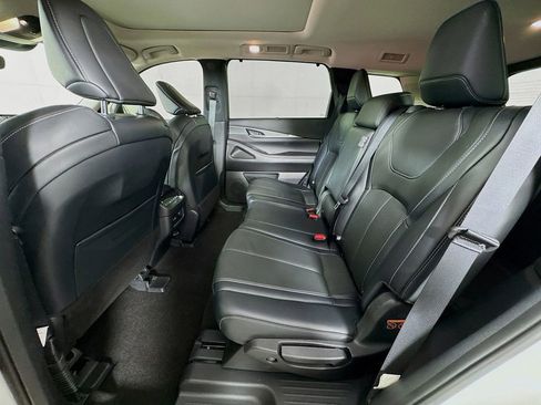 Used 2023 INFINITI QX60 Luxe w/ Cargo Package AWD/4WD image 29