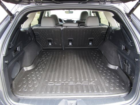 Used 2022 Subaru Outback Limited image 13