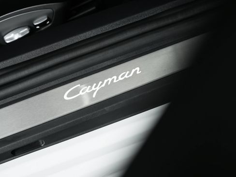 Used 2025 Porsche 718 Cayman RWD image 78