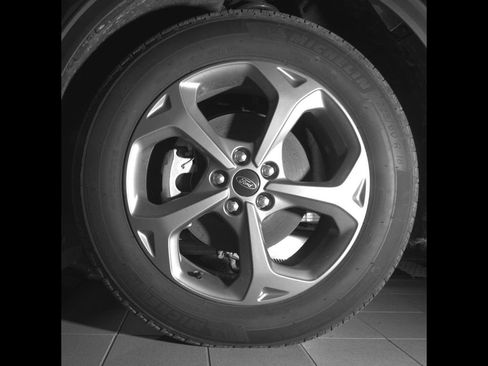 Used 2025 Ford Escape ST-Line FWD image 9